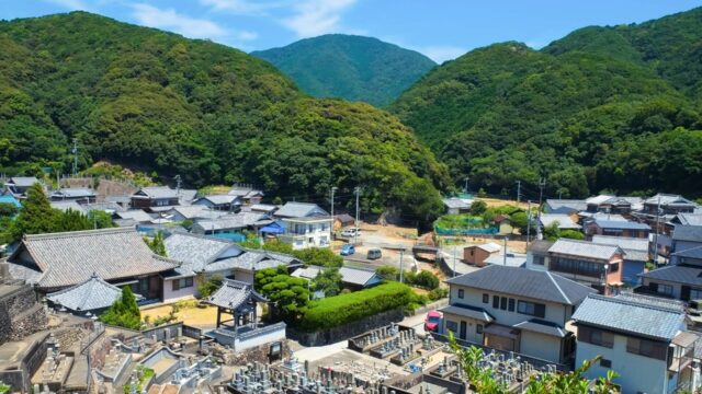 墓地のすぐ近くの家に住むメリットとデメリットとは？｜未熟僧（みじゅ 